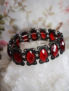 Lipstick Red Segmented Faceted Lucite Navette Filagree Gunmetal Stretch Bracelet